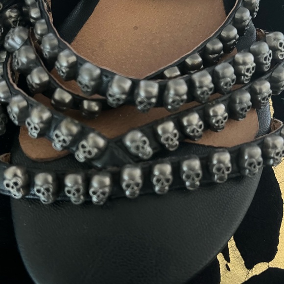 JEFFREY CAMBELL skull sandals - Picture 4 of 6